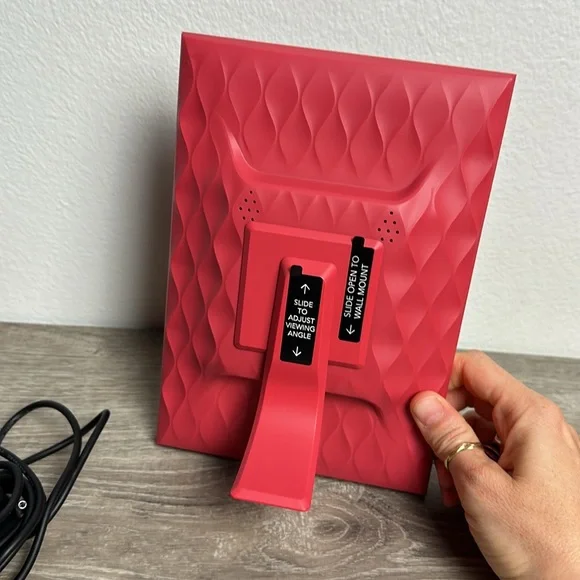 Nixplay 8” Lola HD Smart Wi-Fi Digital Frame Pink - Picture 5 of 6